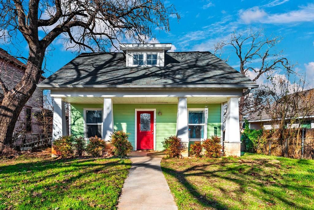 Property Photo:  505 W Munson  TX 75020 