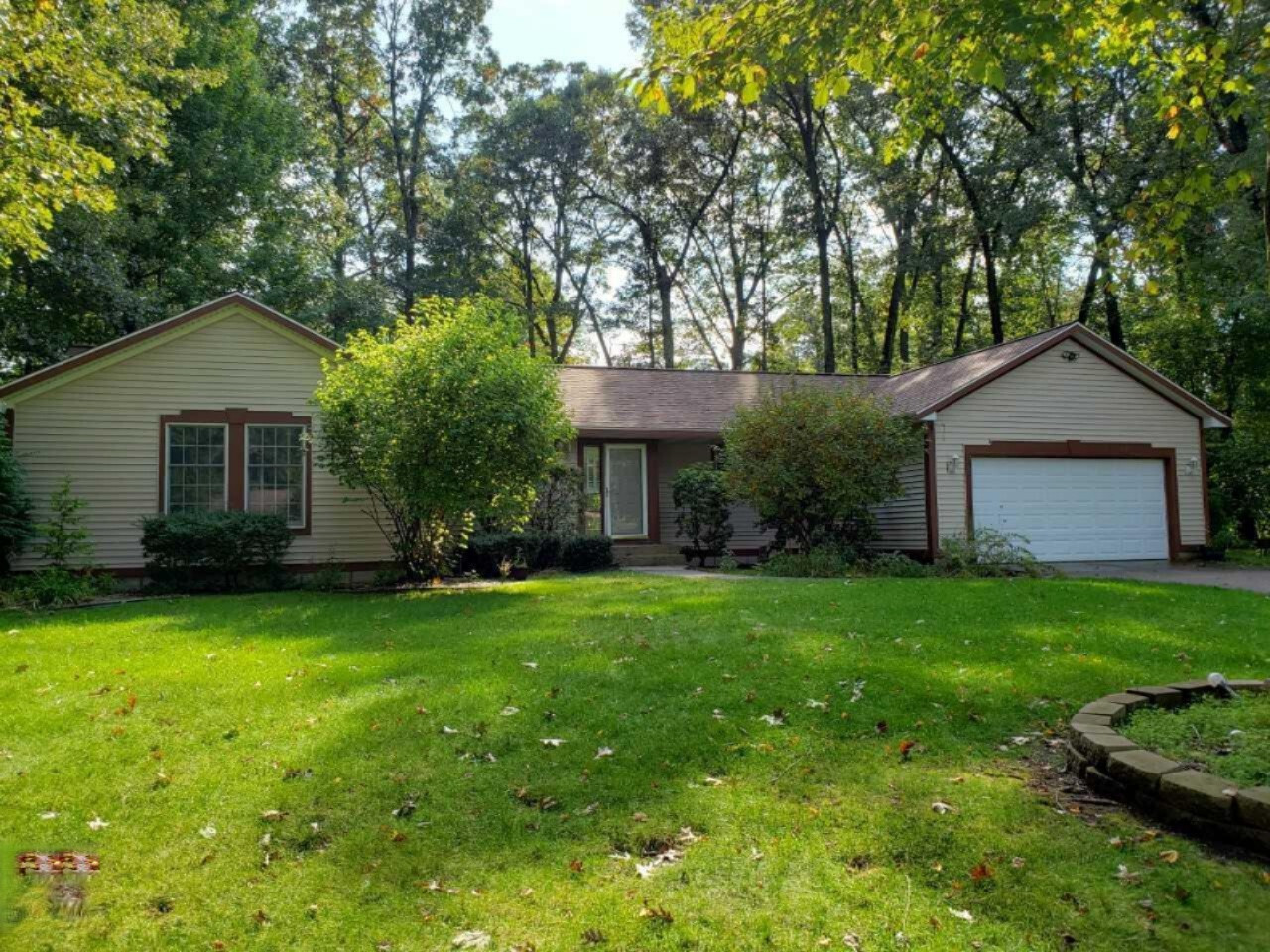 Property Photo: 15384 Grand Oak Drive MI 49417
