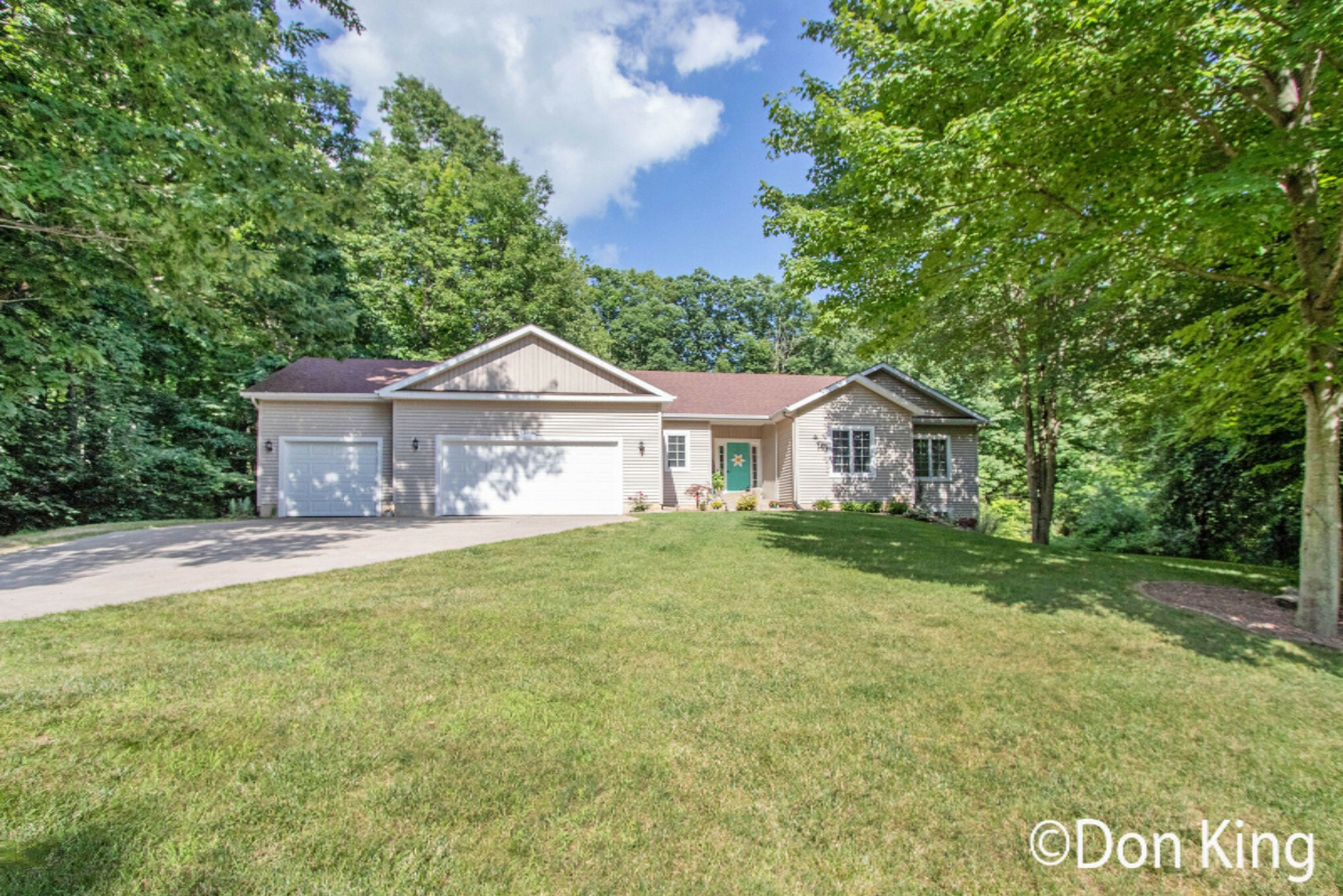 Property Photo:  13898 Pointe North Court  MI 49319 