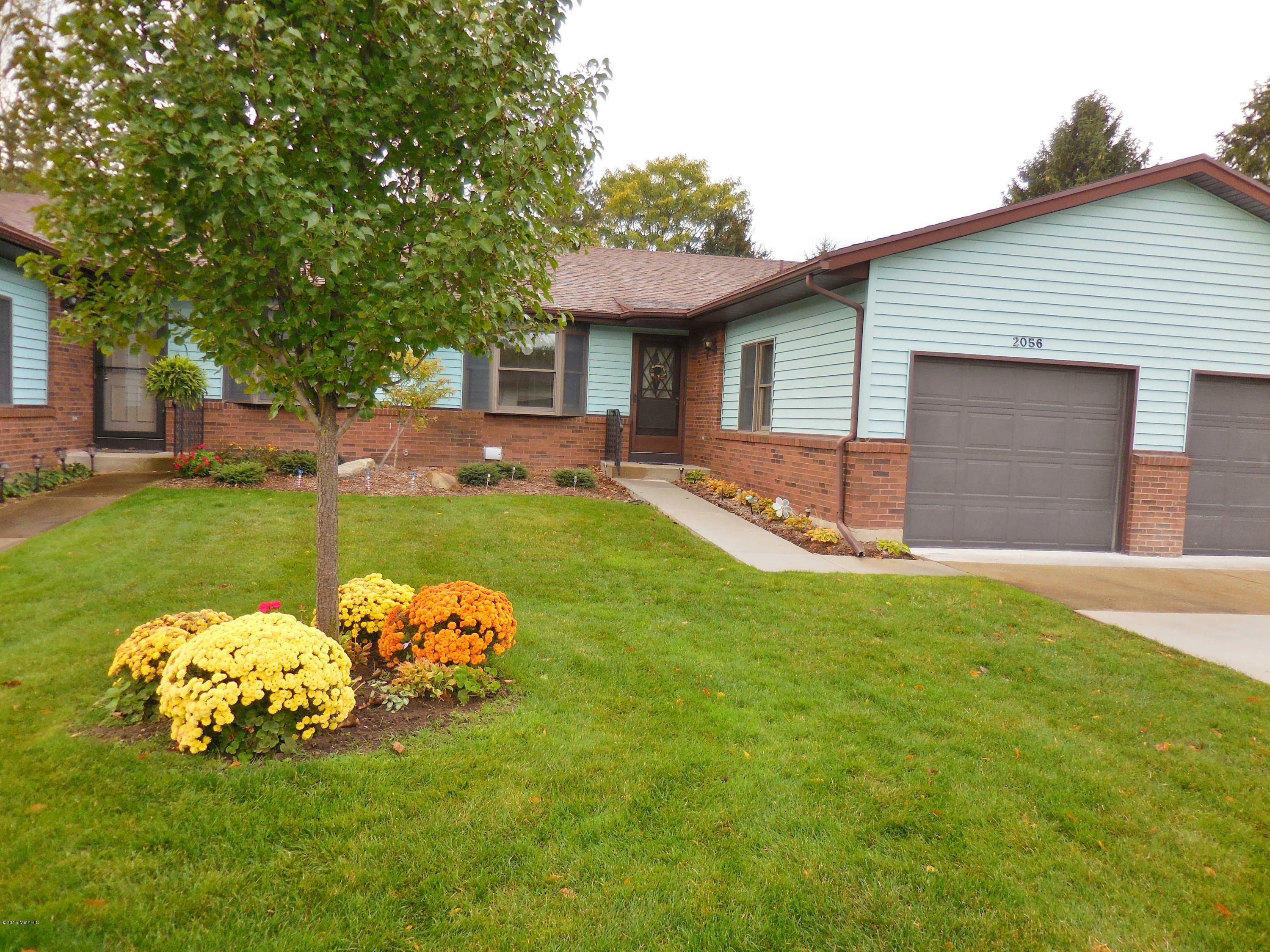 Property Photo:  2056 Ter Van Drive NE  MI 49505 