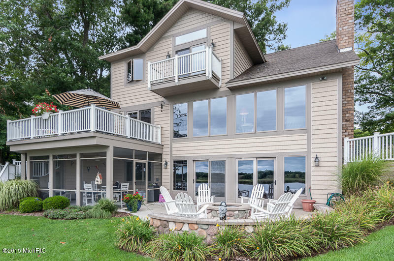 Property Photo: 15233 152nd Avenue MI 49456