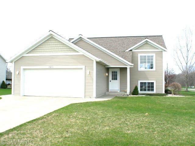 Property Photo:  2071 Dover Lane  MI 49464 