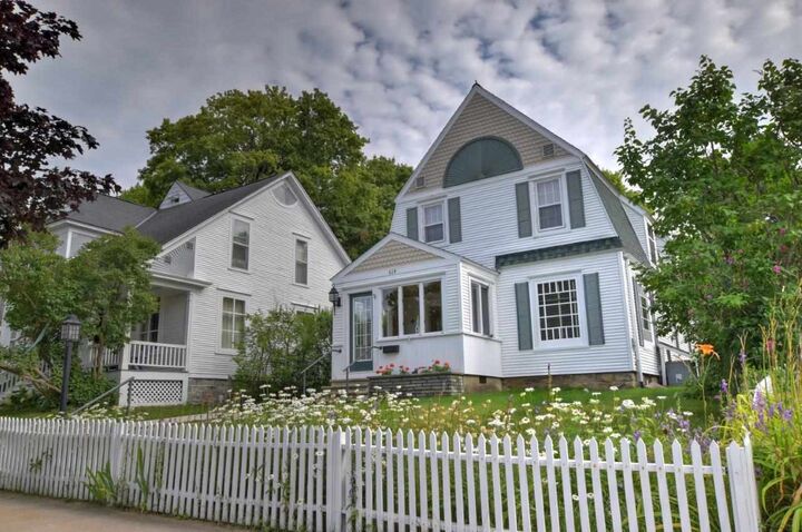 614 Grove  Petoskey MI 49770 photo