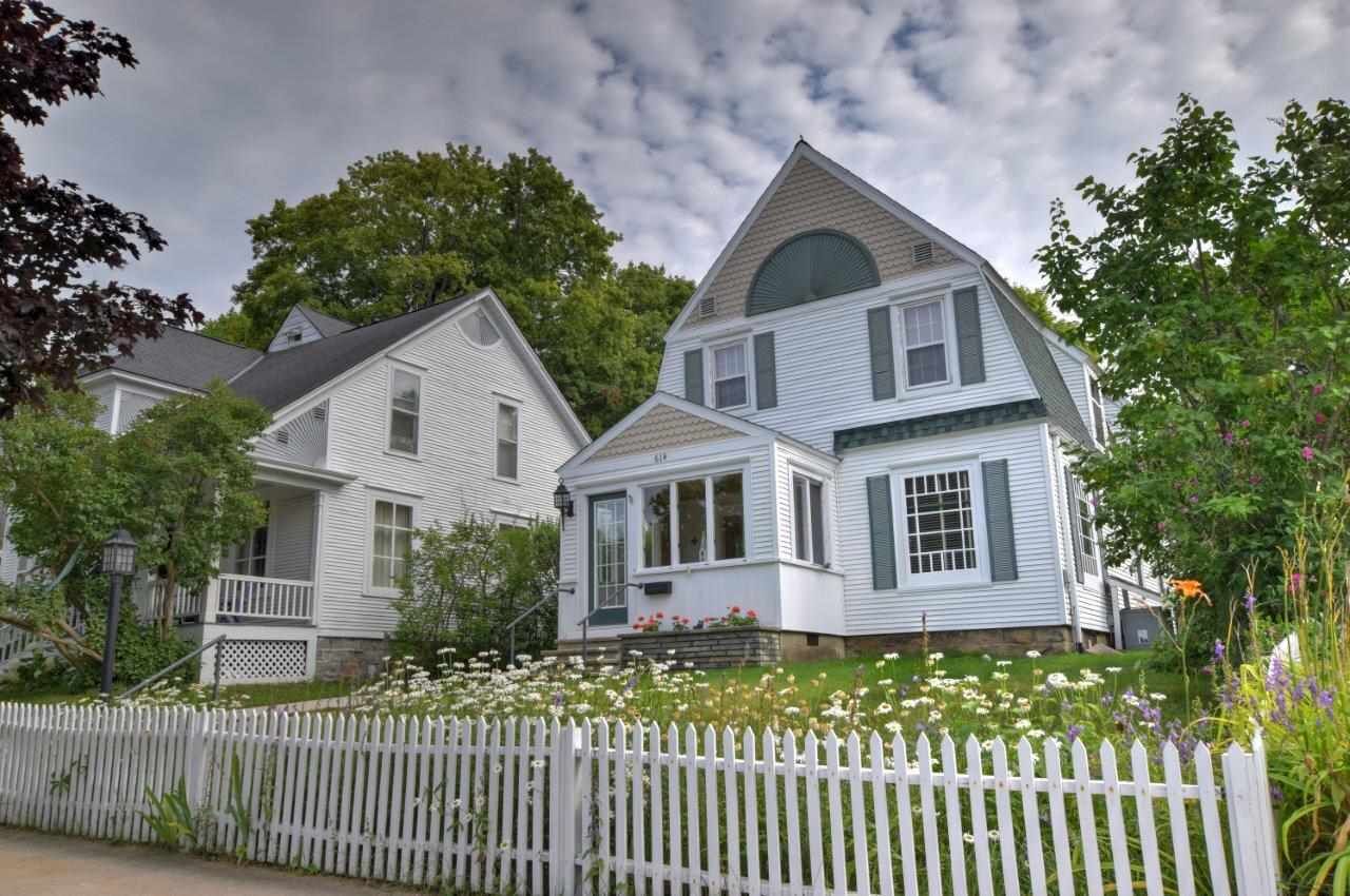 Property Photo: 614 Grove MI 49770