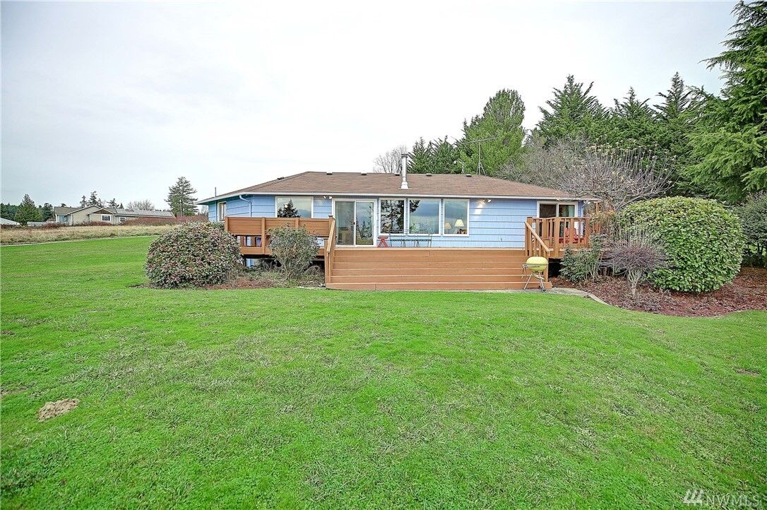 Property Photo:  912 S West Camano Dr  WA 98282 