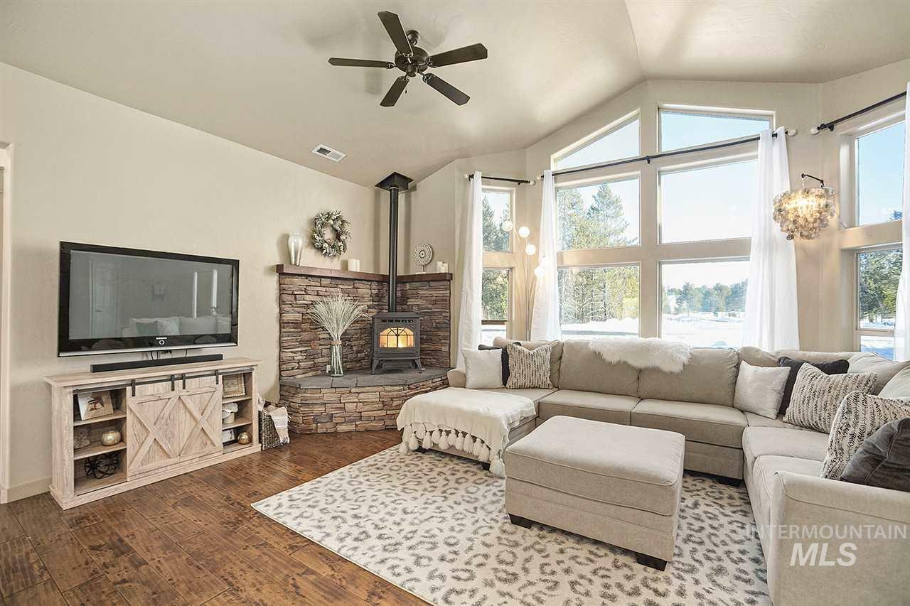 Property Photo: 12923 Red Fir Road ID 83615
