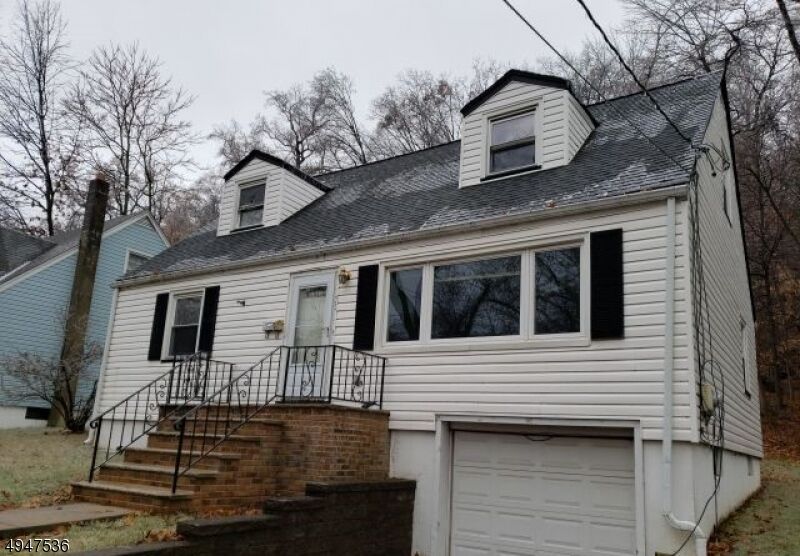 Property Photo:  33 Budd St  NJ 07960 