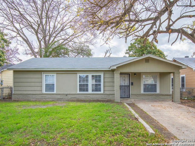 Property Photo:  334 Las Palmas Dr  TX 78237 