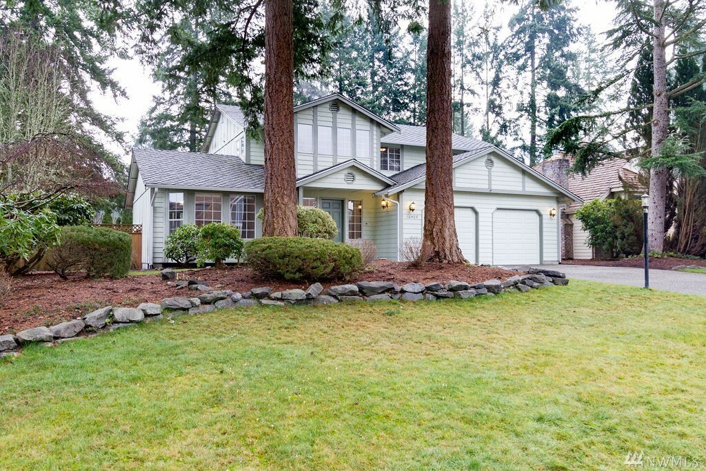 Property Photo:  16405 87th Ave E  WA 98375 