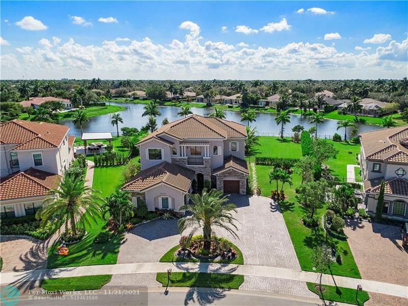 Property Photo:  10340 Sweet Bay Ct  FL 33076 