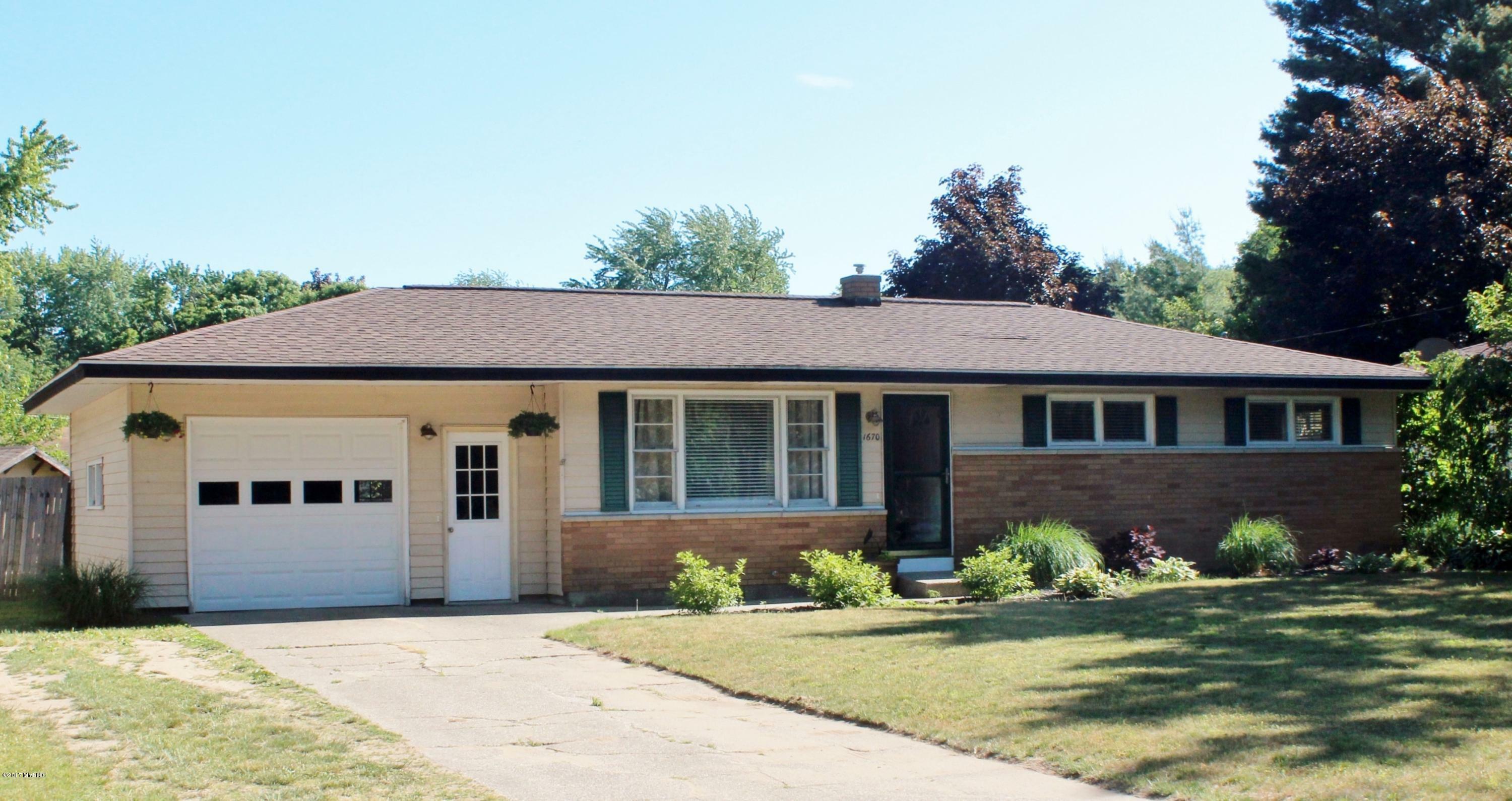 Property Photo: 1670 Vans Boulevard MI 49423