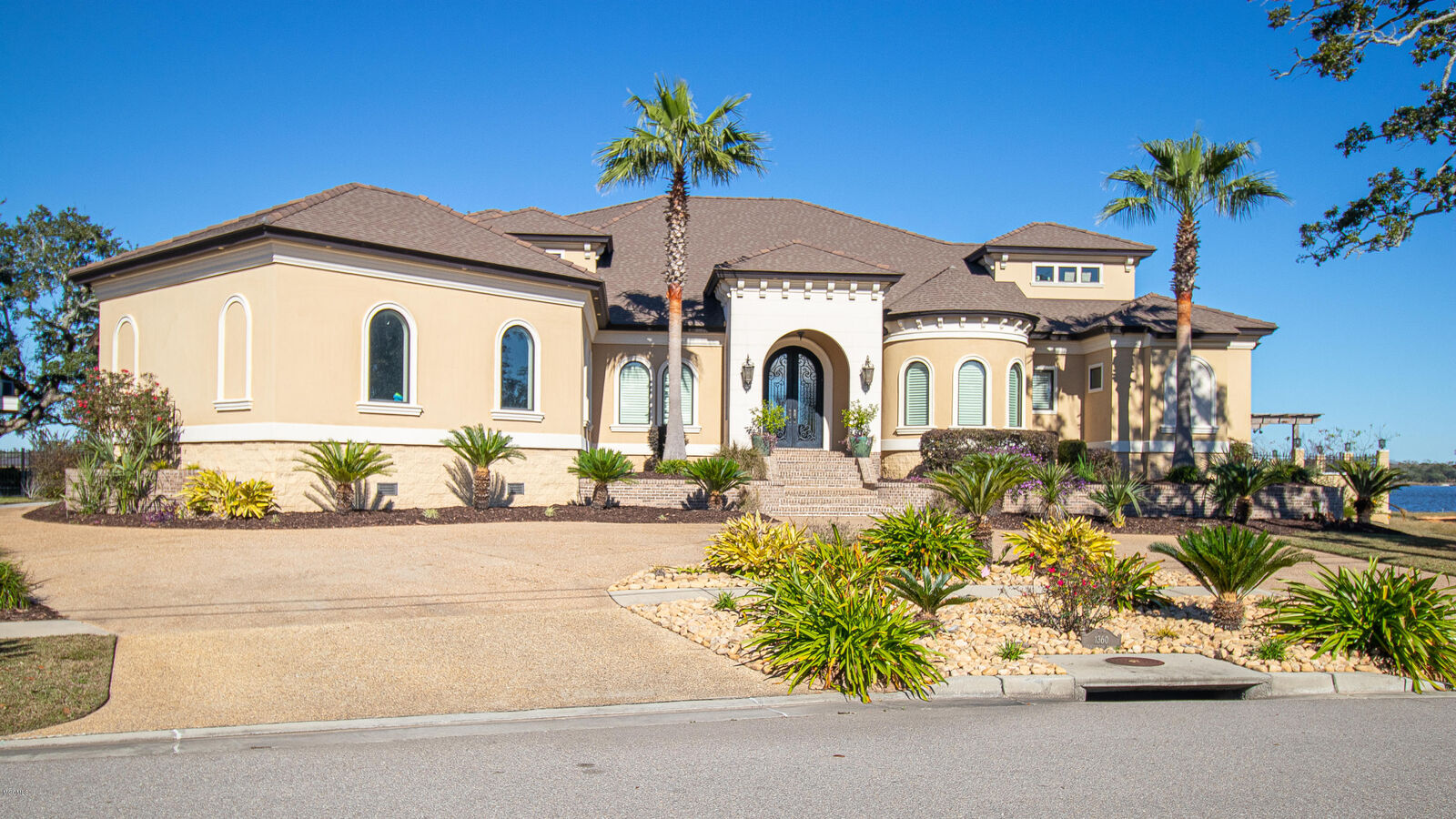 Property Photo: 1360 Kensington Drive MS 39530