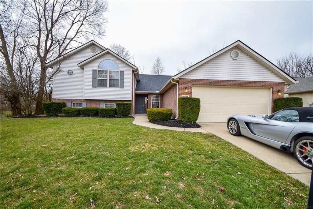 Property Photo:  6721 Evergreen Woods Drive  OH 45424 
