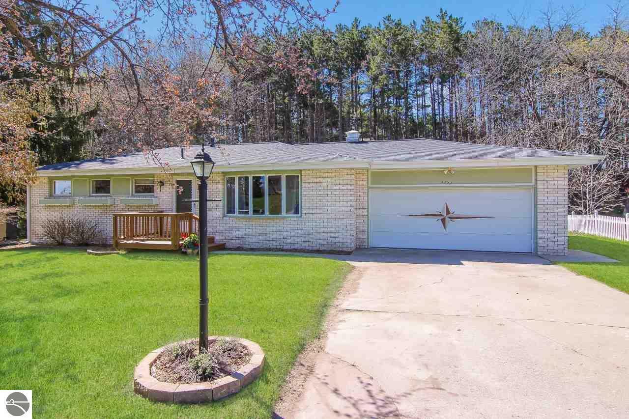 Property Photo: 4293 Briarcliff Drive MI 49684