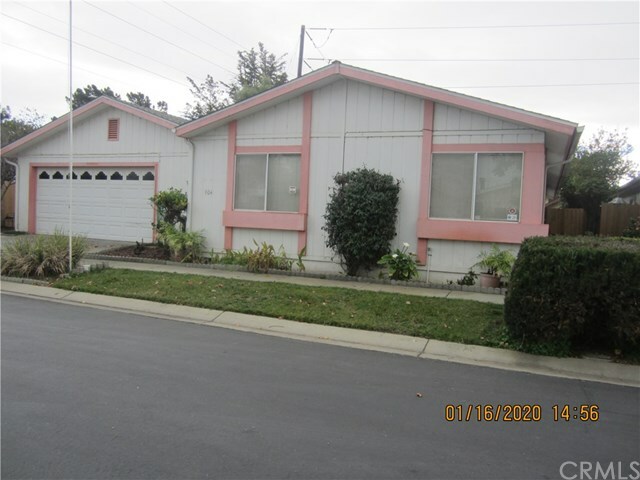 Property Photo:  804 Vista Montana  CA 93458 