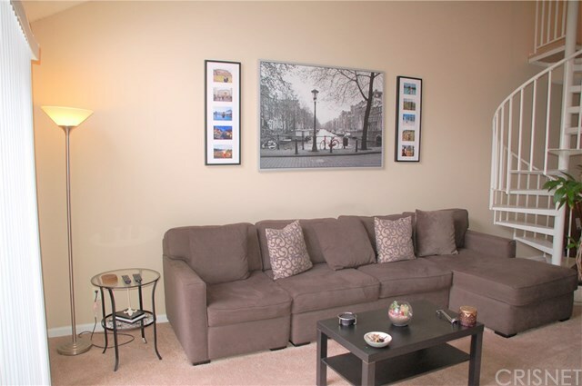 Property Photo: 20335 Rue Crevier 524 CA 91351