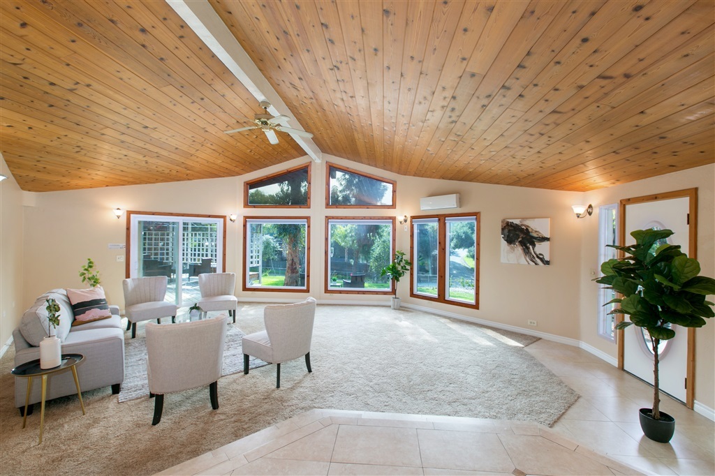 Property Photo:  2948 Ross Ln  CA 92025 