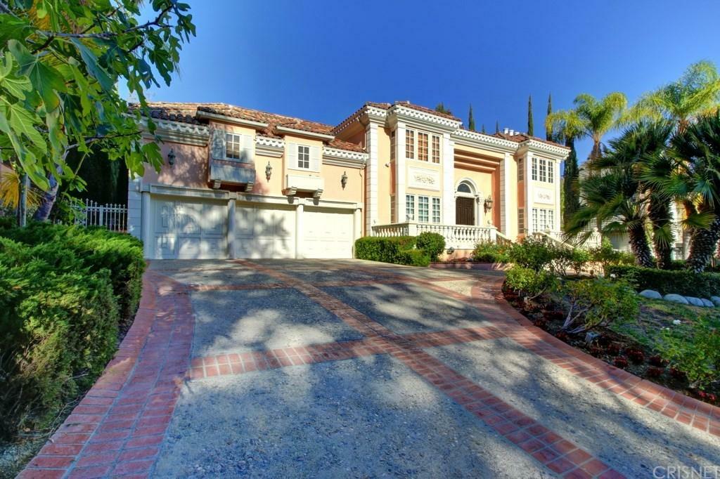 Property Photo:  4427 Westchester Drive  CA 91364 