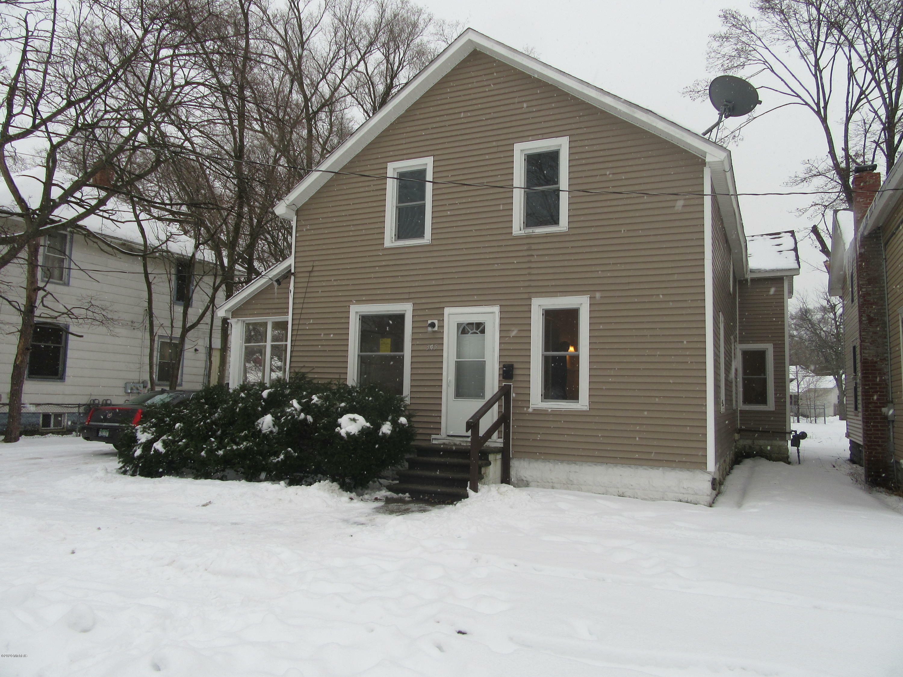 Property Photo:  345 Mason Avenue  MI 49441 