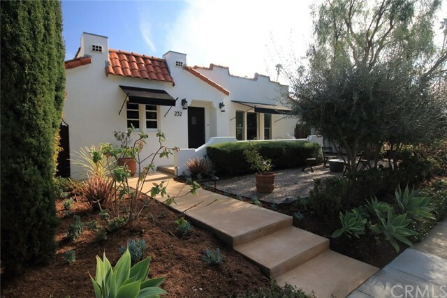 Property Photo:  232 Roswell Avenue  CA 90803 