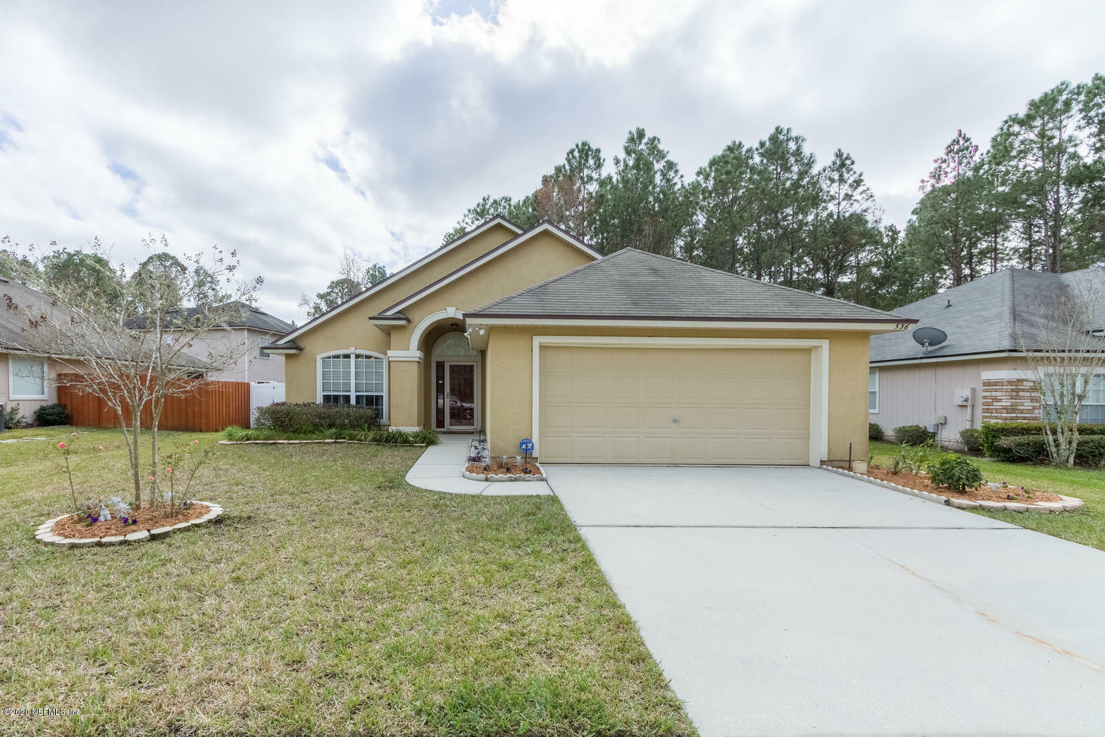 Property Photo:  536 Apple Creek Drive  FL 32218 