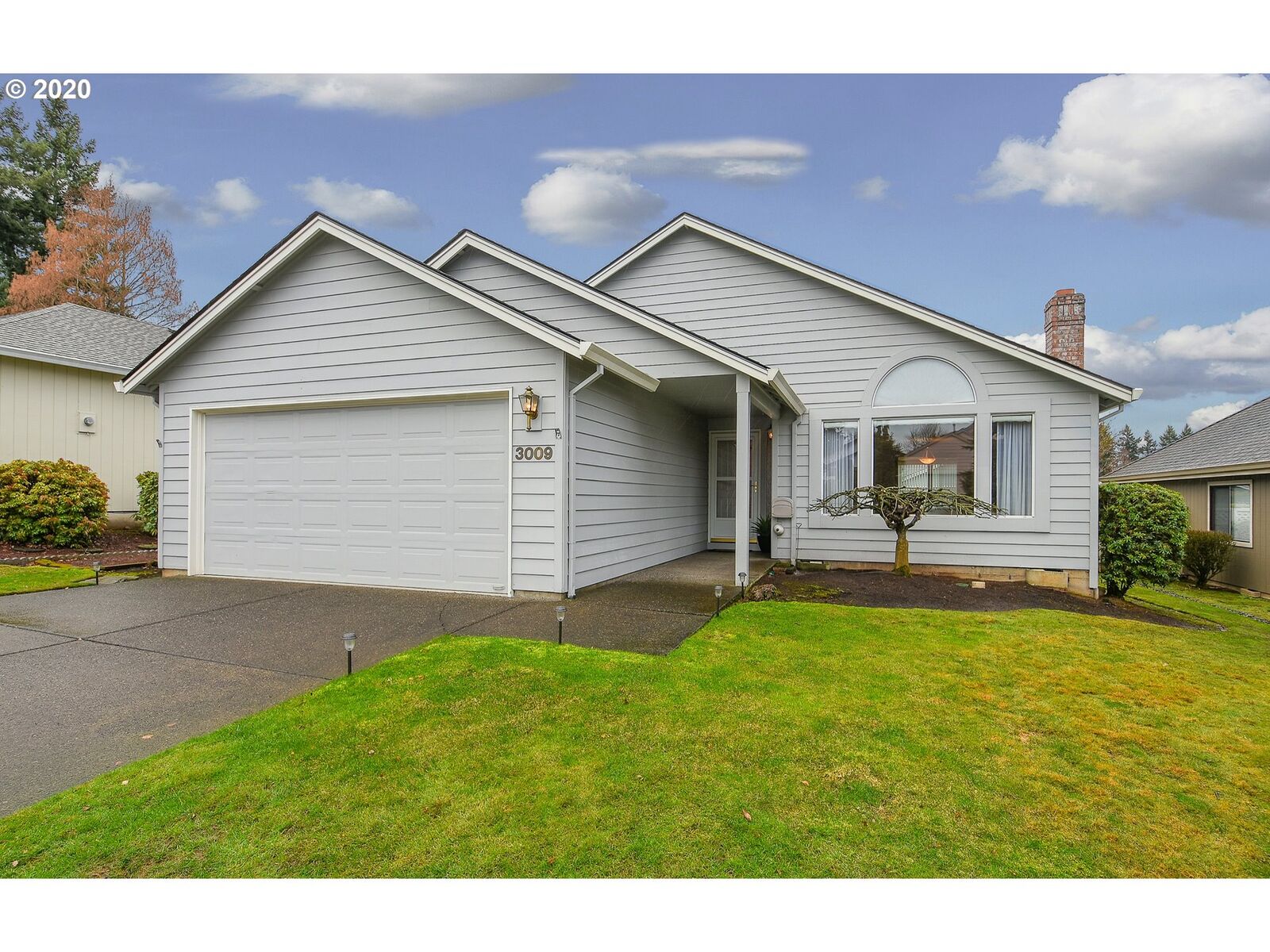 Property Photo: 3009 SE 155th Ave WA 98683