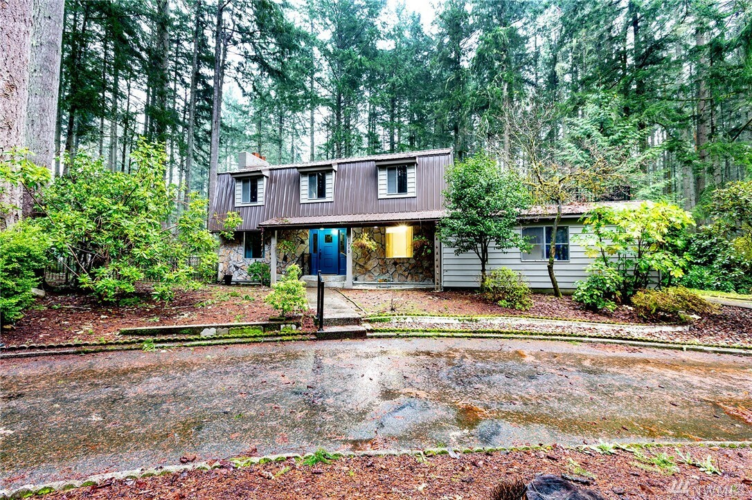 Property Photo:  11710 &11704 Country Club Dr  WA 98303 