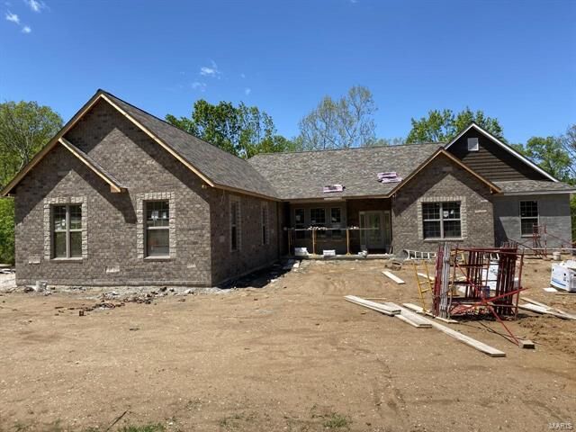 Property Photo: 1123 Highgate 63028