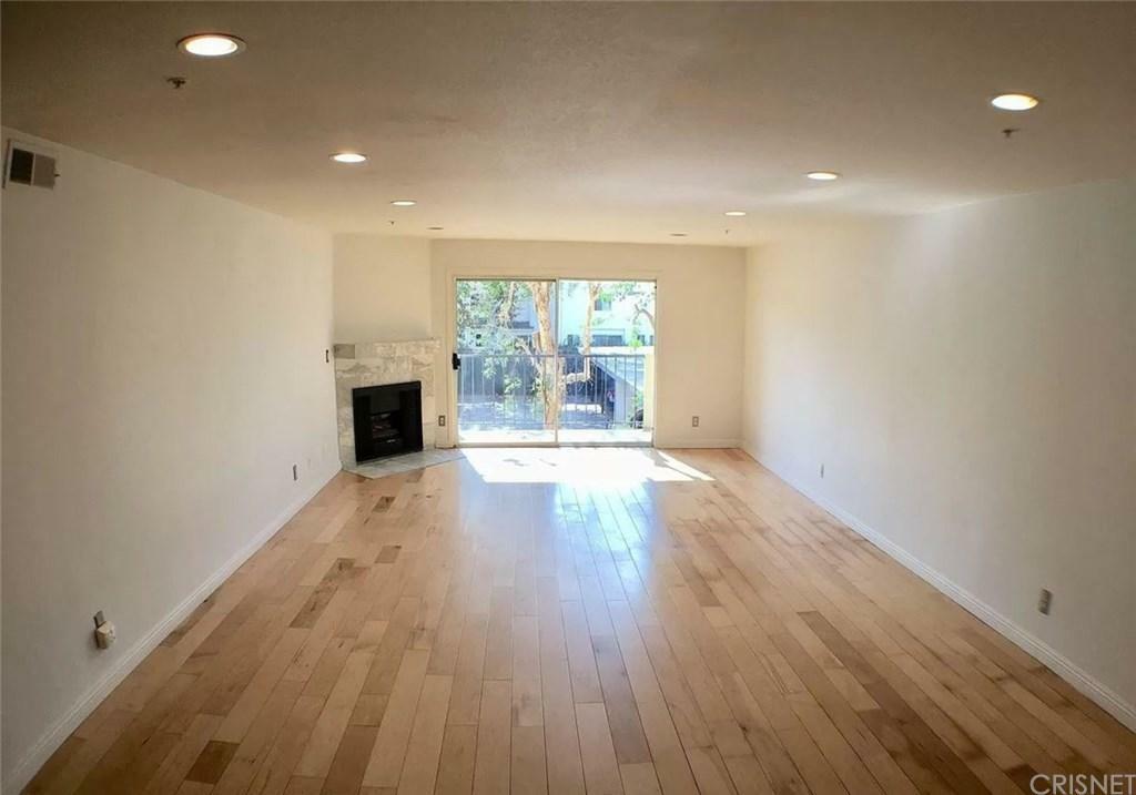 Property Photo:  11044 Acama Street #107  CA 91602 