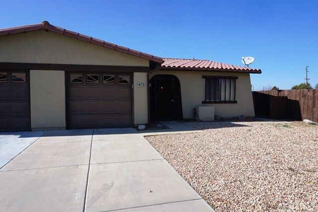 Property Photo: 675 San Dimas Street CA 92545