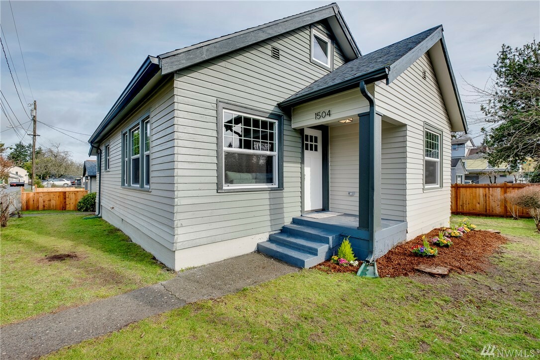 1504 N Montgomery  Bremerton WA 98312 photo