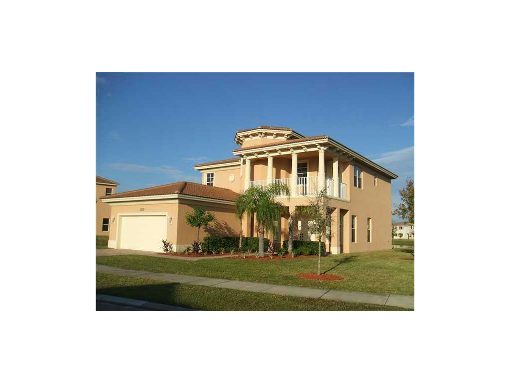 Property Photo: 3332 Westford Circle FL 32968