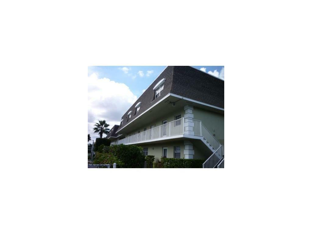 Property Photo: 1901 Indian River Boulevard 202E FL 32960