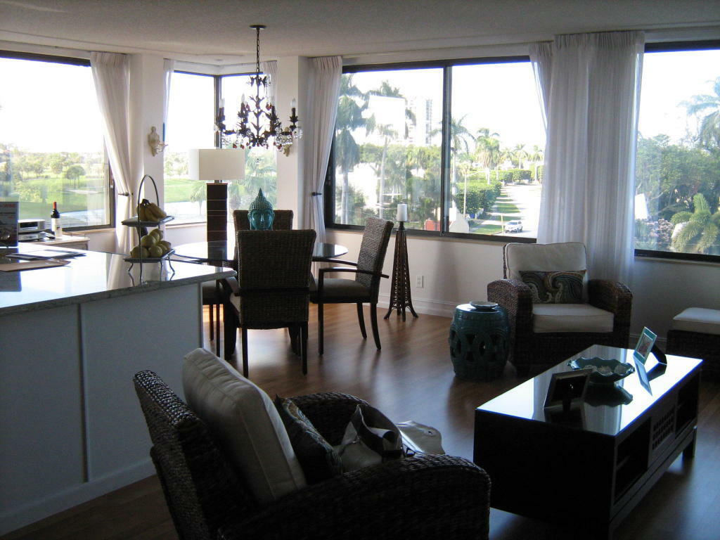 Property Photo: 1500 Presidential Way 403 FL 33401