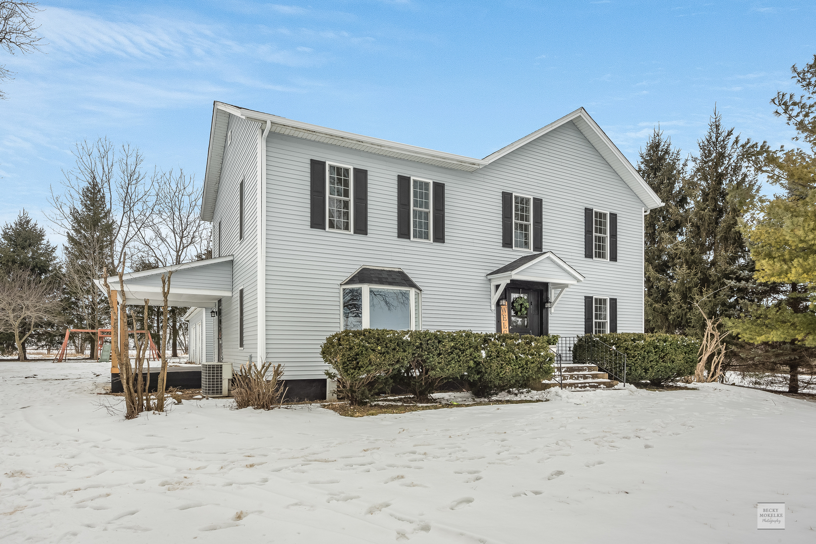 Property Photo: 5397 Governor Beveridge Highway IL 60552