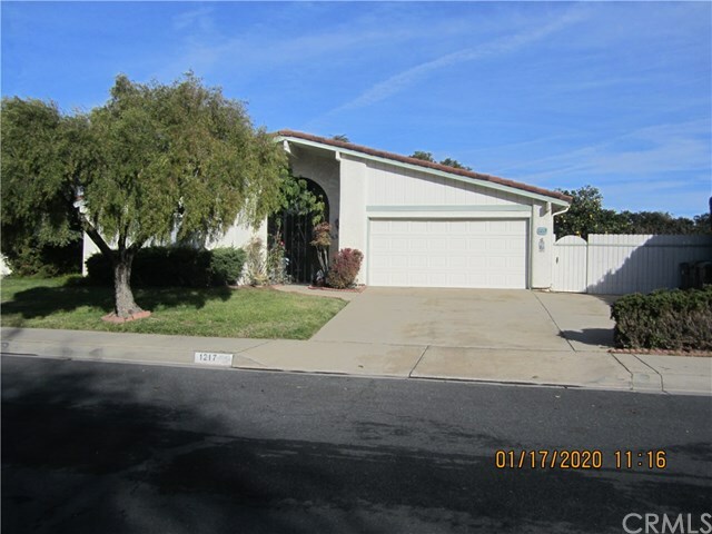 Property Photo:  1217 E Fesler Street  CA 93454 