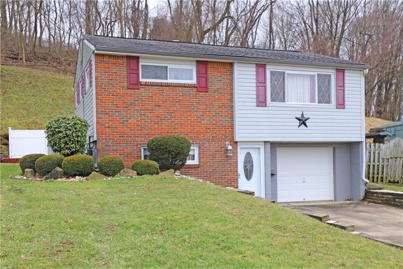 Property Photo: 921 Colonial Manor Road PA 15642
