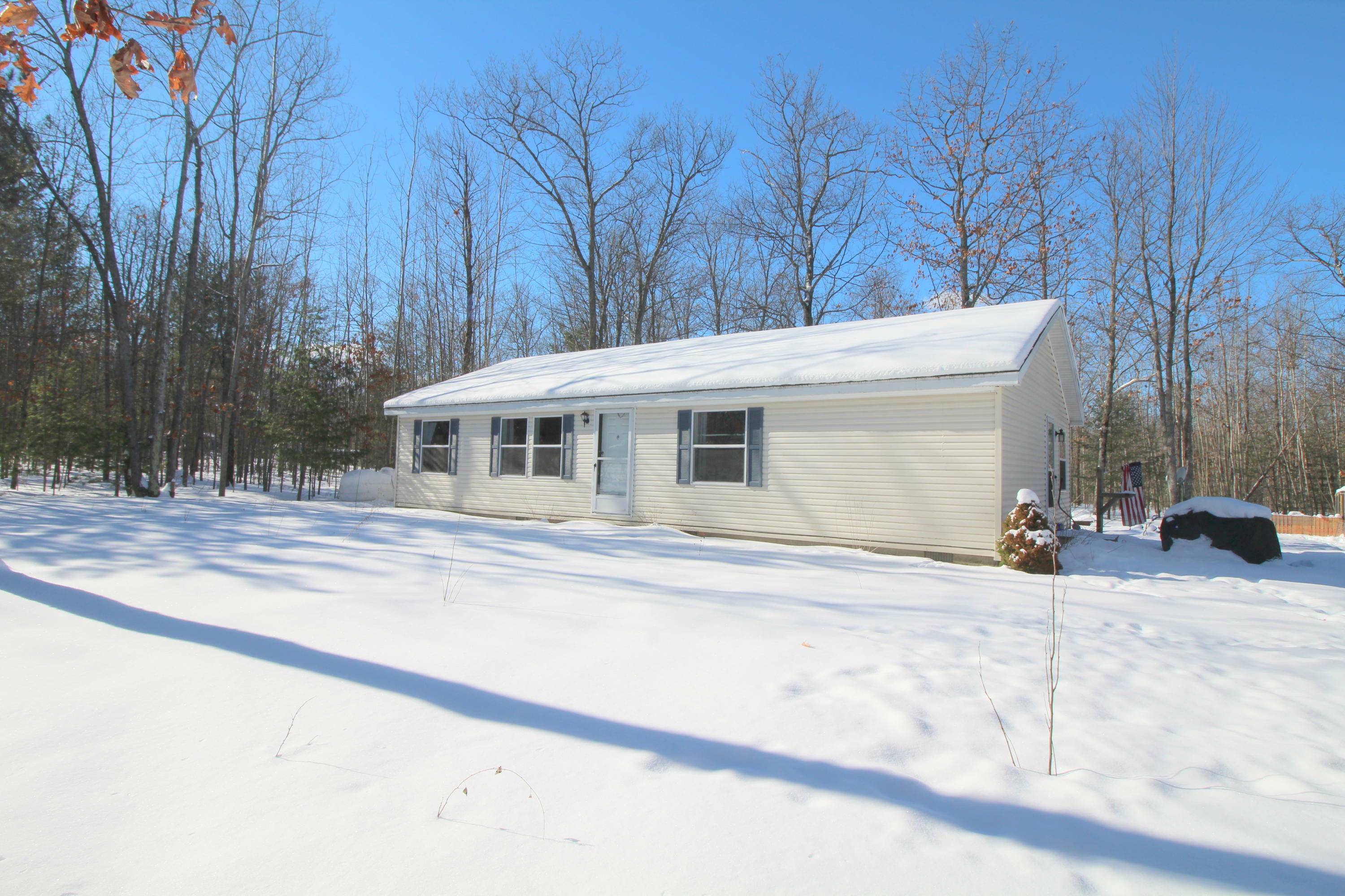 Property Photo:  2341 Service Road  MI 49749 