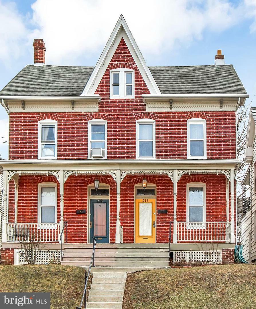 Property Photo:  218 W Broadway  PA 17356 