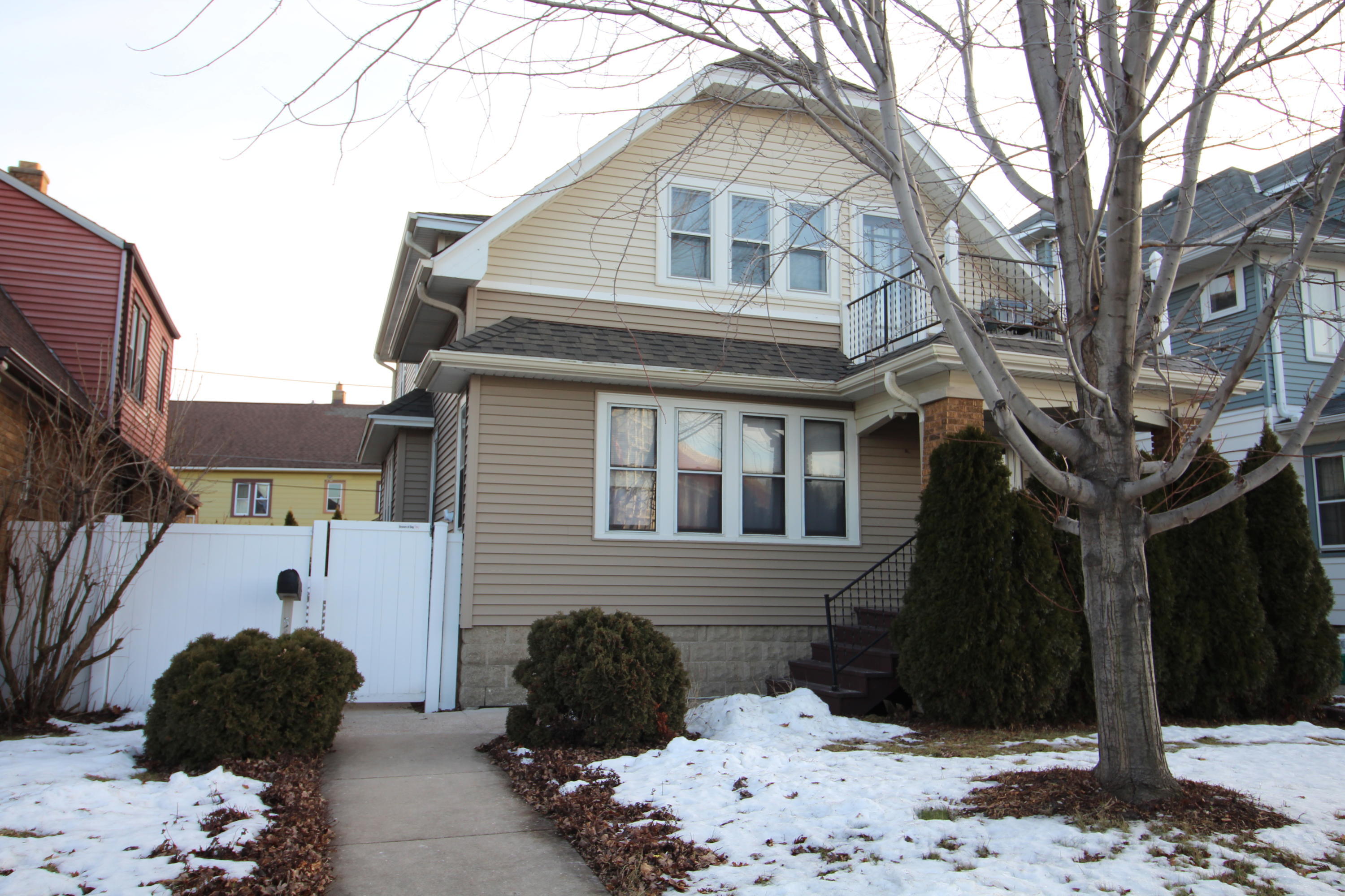 Property Photo:  5415 W National Ave 5417  WI 53214 