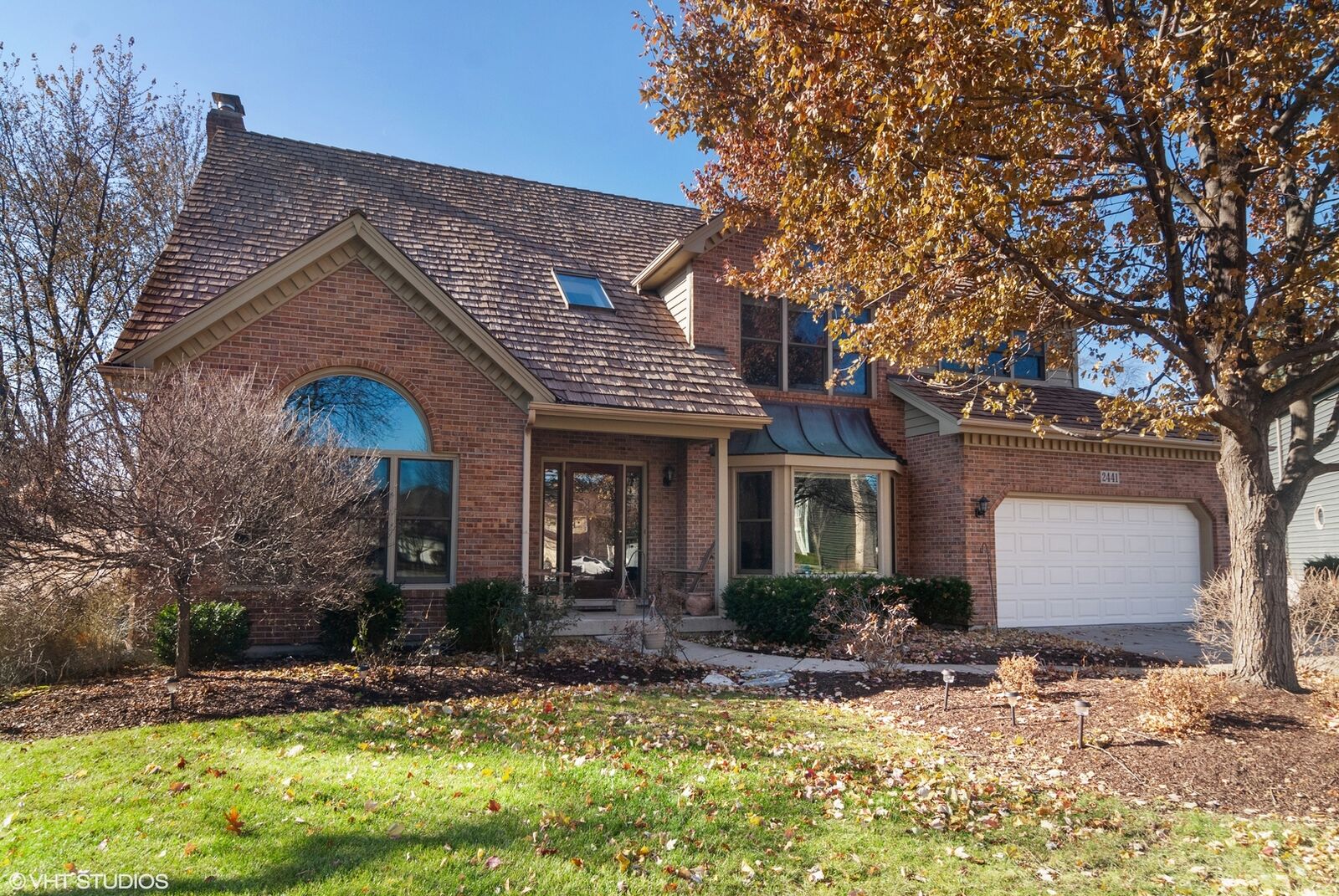 Property Photo: 2441 Whitehall Court IL 60504