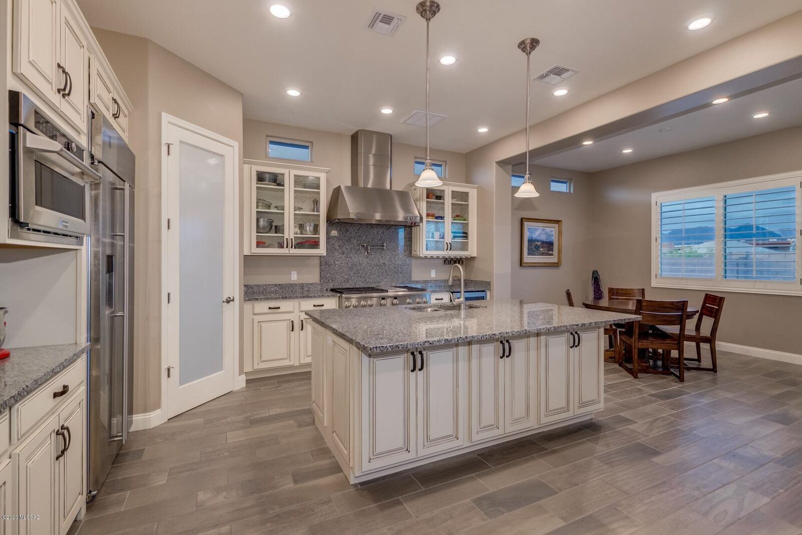 Property Photo: 13038 N Eagles Summit Drive AZ 85755