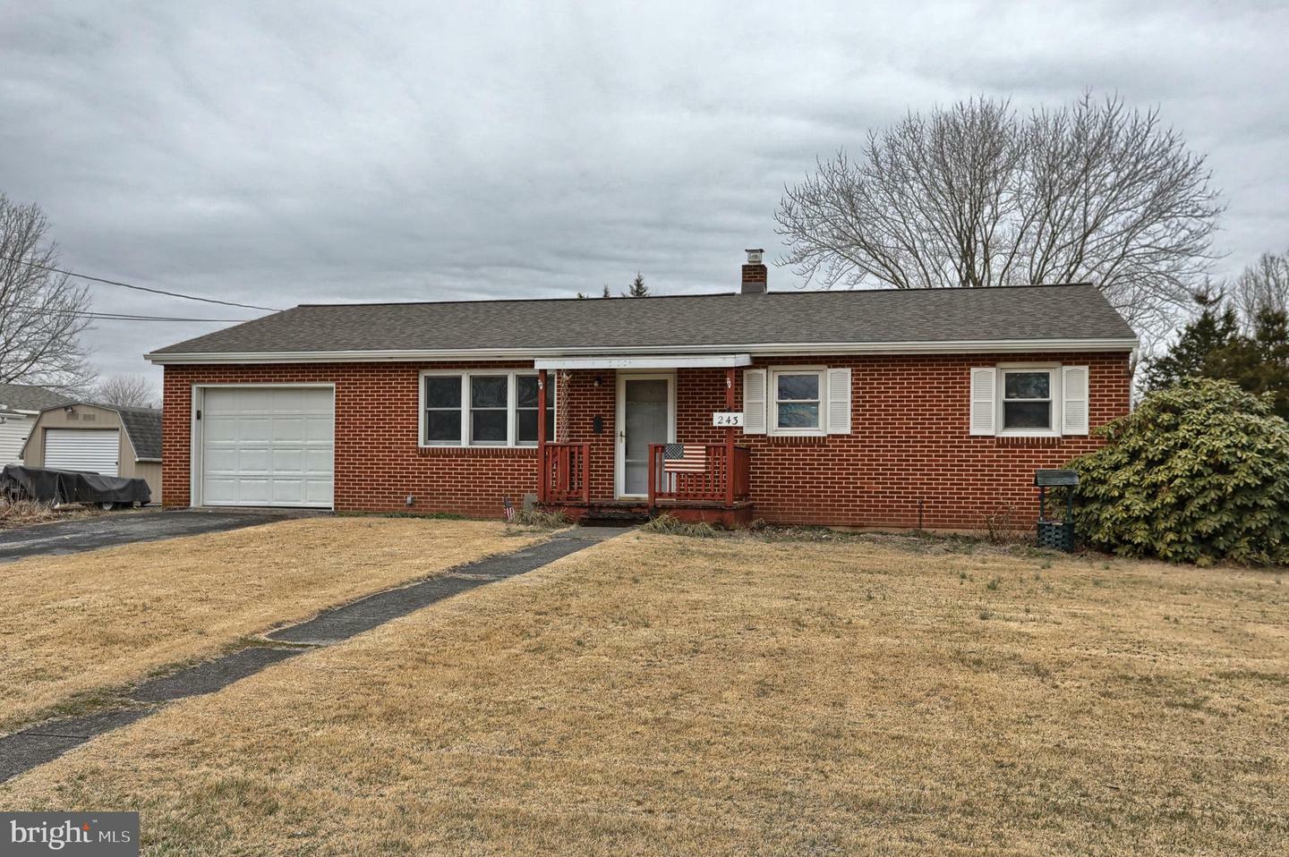 Property Photo: 243 Garden Avenue PA 17057