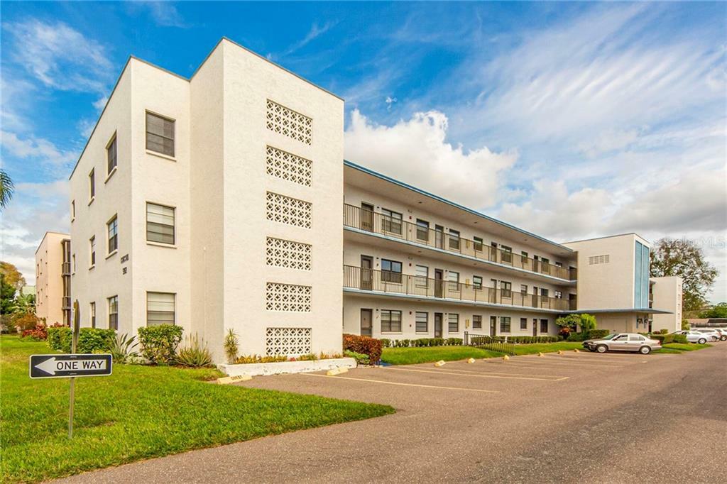 Property Photo: 5969 Terrace Park Dr N 211 FL 33709