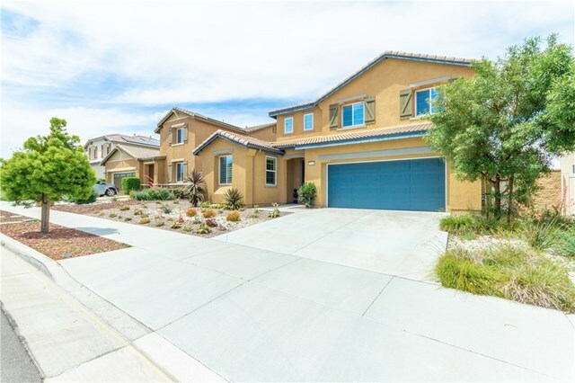 Property Photo: 31648 Chamise Lane CA 92563