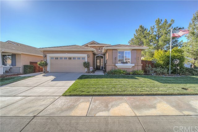 Property Photo:  415 Bjorn Court  CA 92545 