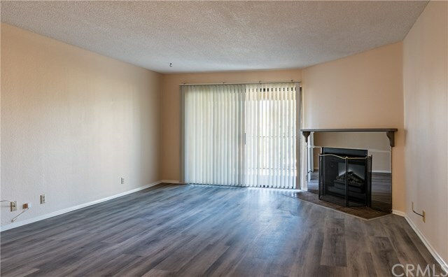 Property Photo:  254 E Fern Avenue 203  CA 92373 