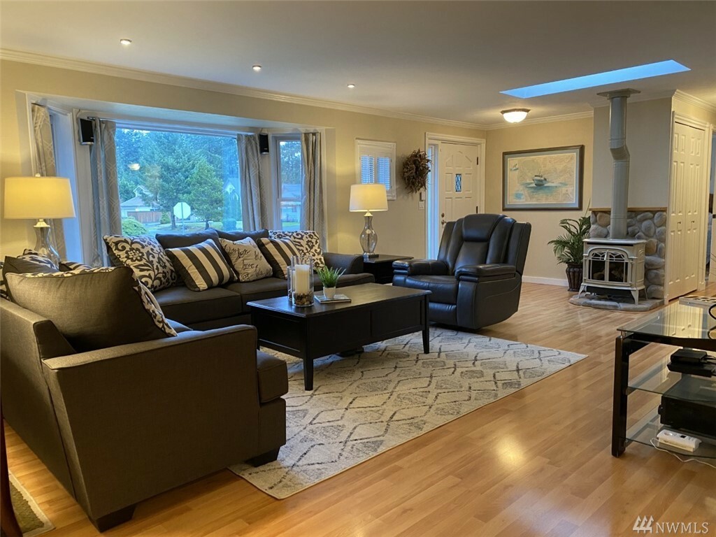 Property Photo: 51 E Westwood Dr WA 98584