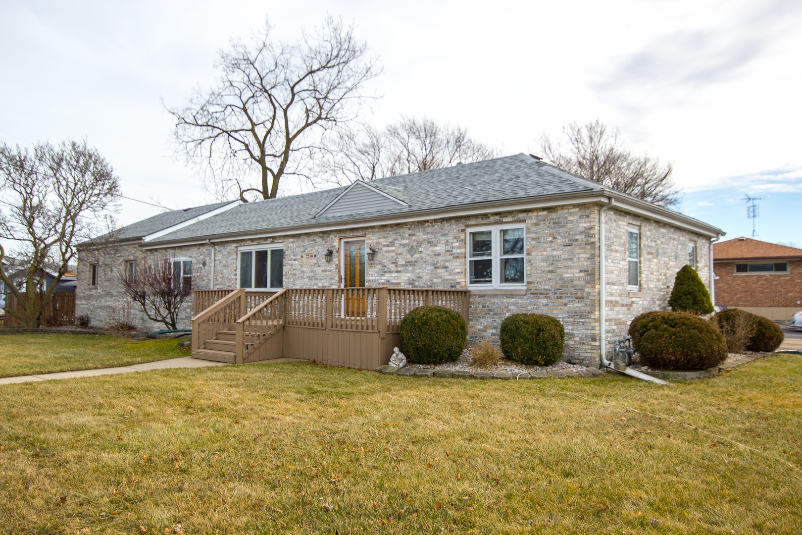 Property Photo:  7259 W 75th Street  IL 60455 