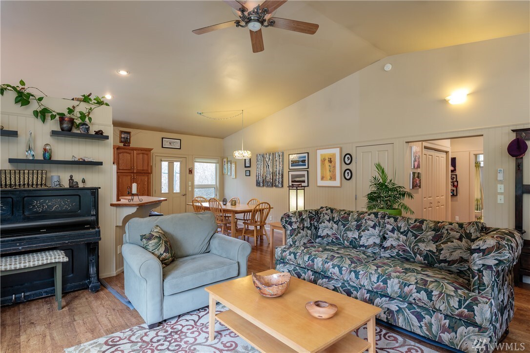 Property Photo:  69  Towhee Lane  WA 98261 